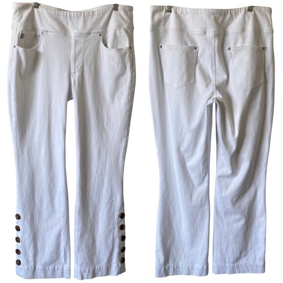 BELLE BY KIM GRAVEL FLEXIBELLE Flare Jean with Horn Buttons White Size 16 - Picture 1 of 6